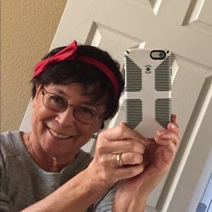 Meet your Posher, Rae